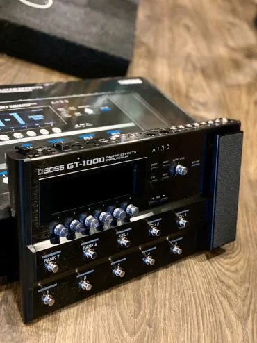 Boss GT-1000