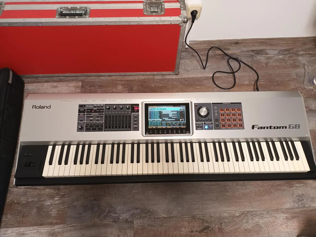 Roland Fantom G8