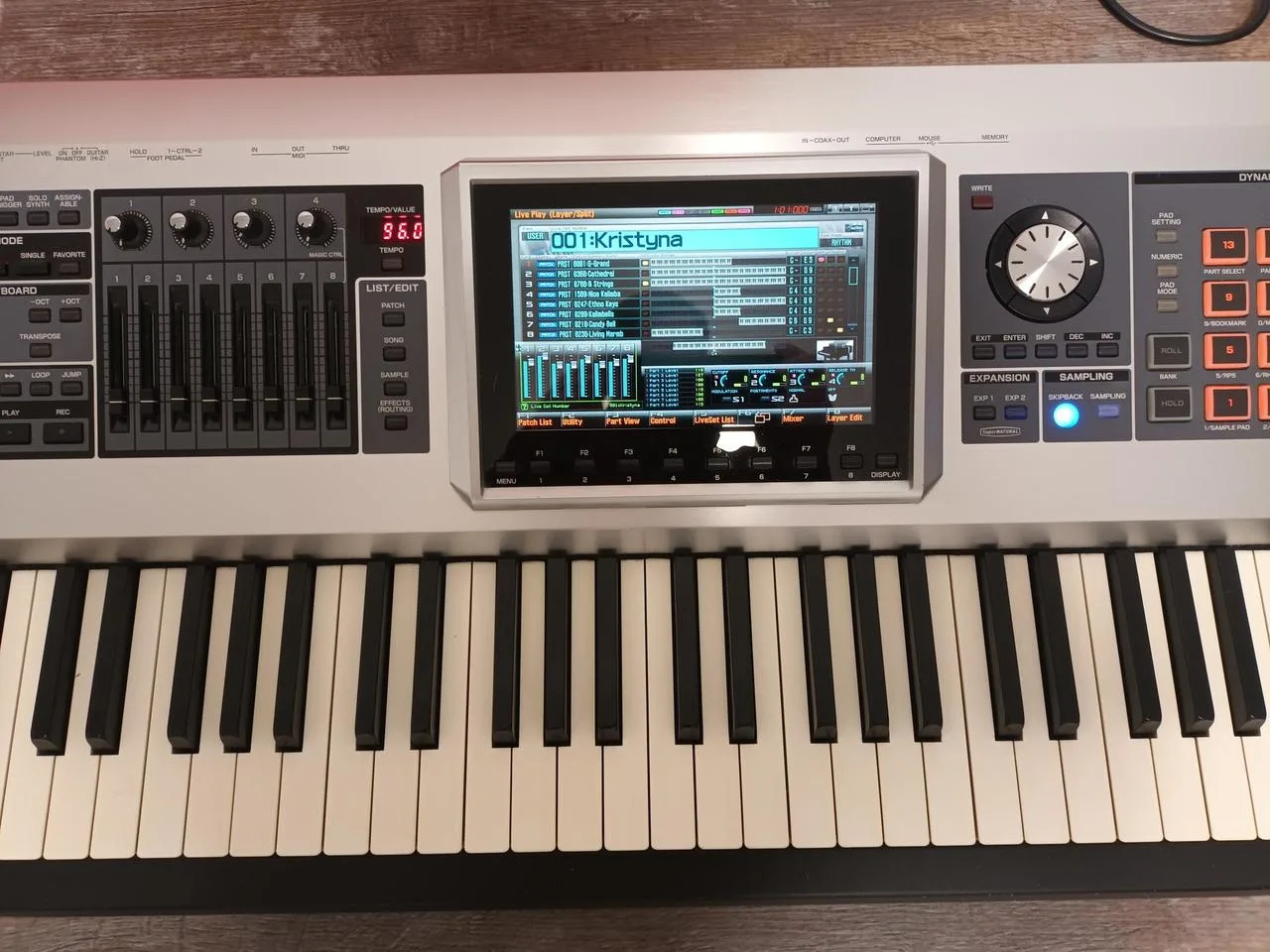 Roland Fantom G8