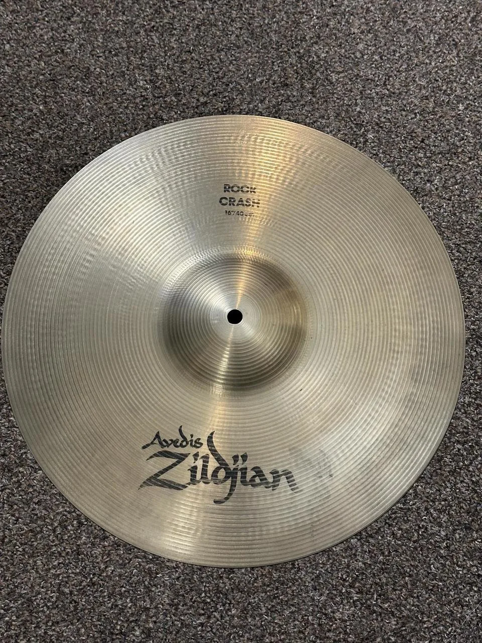 Zildjian Avedis rock crash 16”
