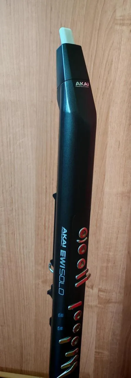 Akai EWI Solo + pouzdro + záruka do 4.11.2027