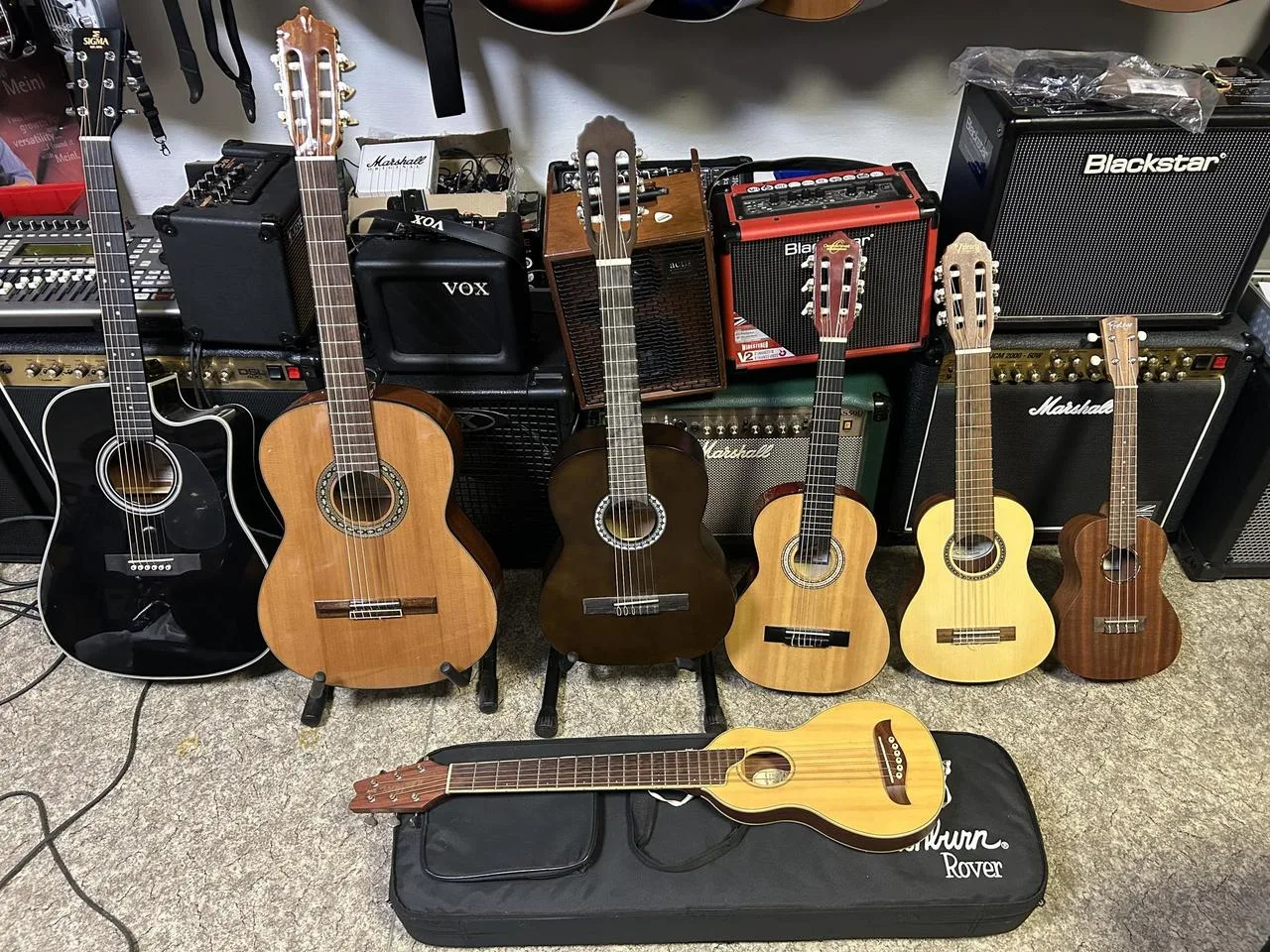 Prodam koncertní ukulele, a kytaru, 1/4, 1/2, 3/4, 7/8 a 4/4