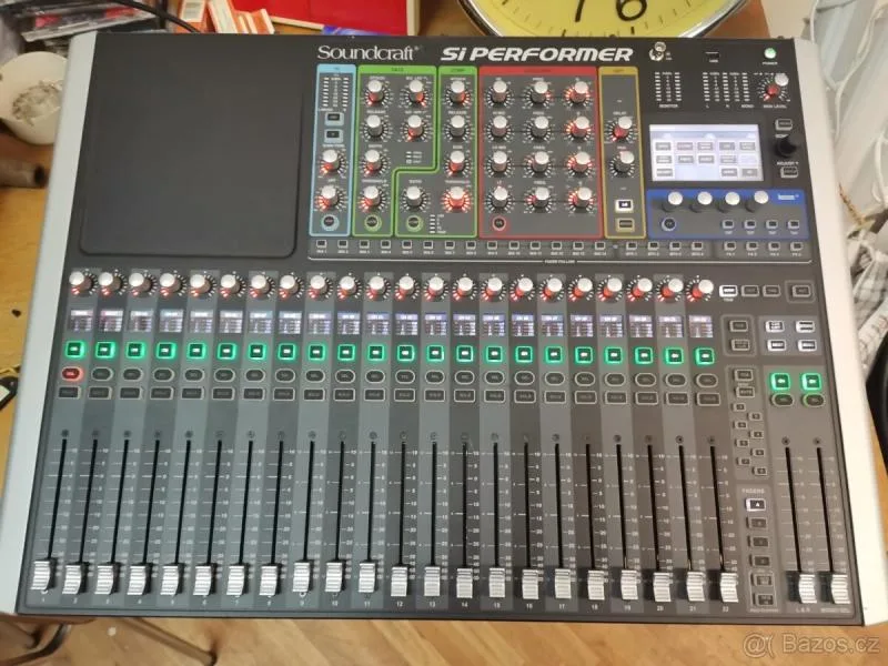 Soundcraft Si Performer 2 zánovní stav - MOC 130000 nyní 70000 Kč