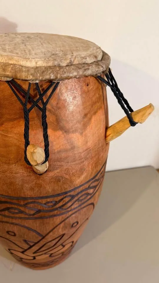 Profi ghanské Kpanlogo by babnudži drums