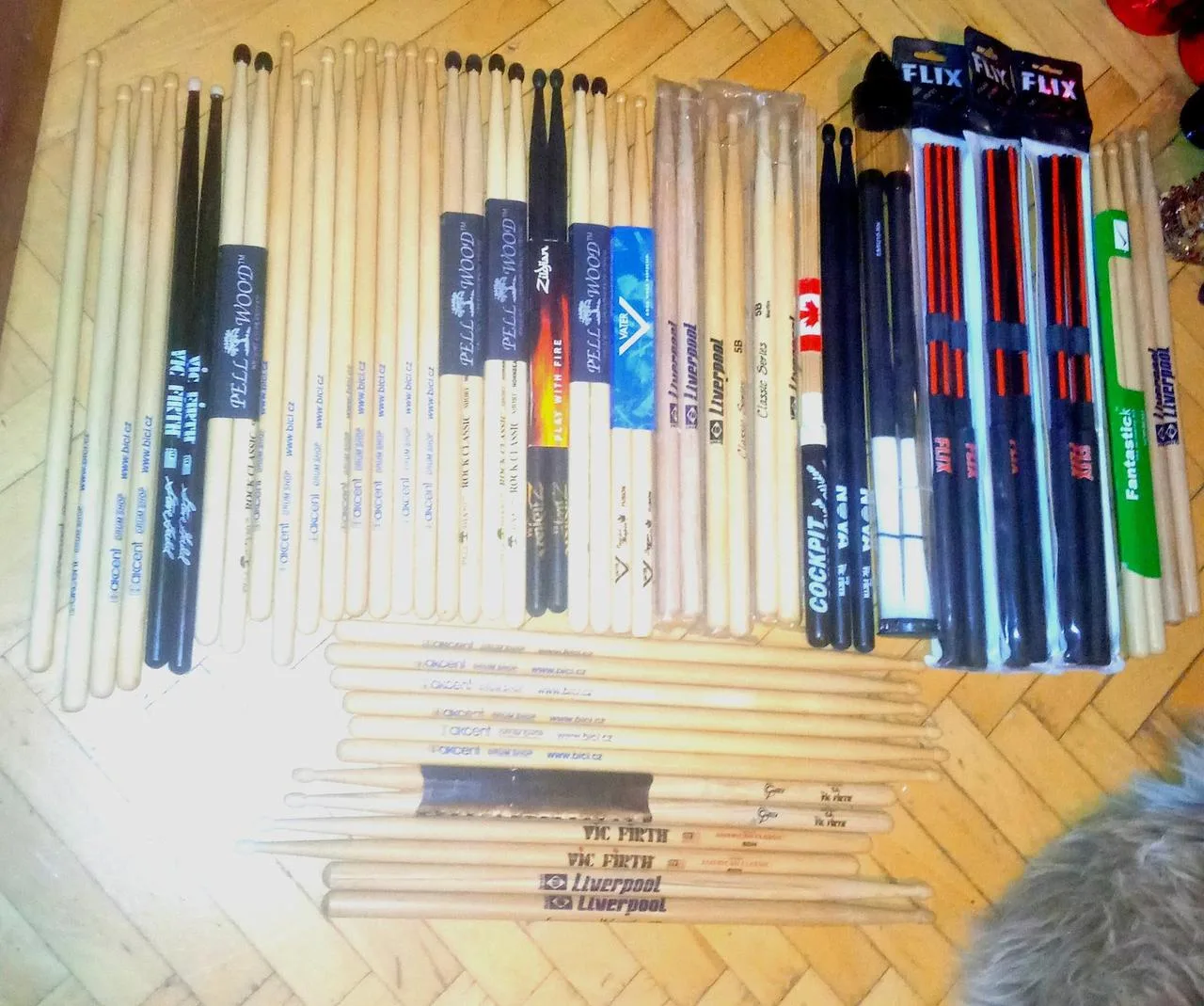 Paličky , špejle & futrál Adrian Young Drumstick Bag