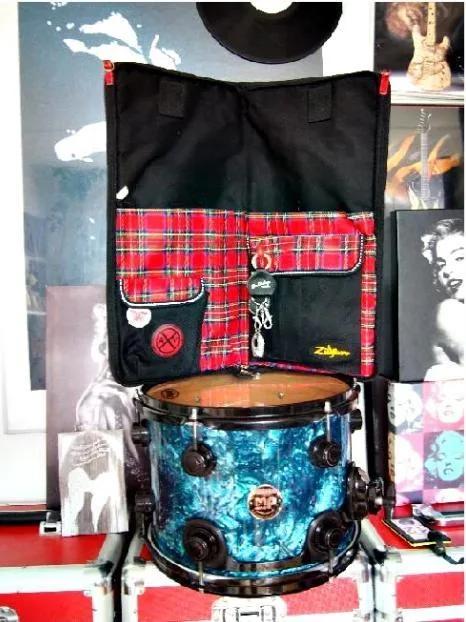 Paličky , špejle & futrál Adrian Young Drumstick Bag