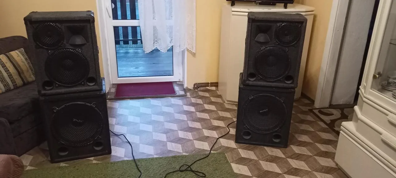 Aparatůru 2 x 500W Dohoda