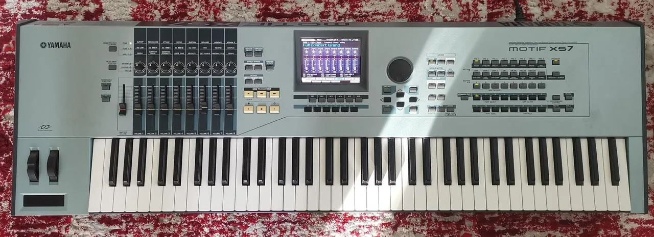 Yamaha Motif XS7