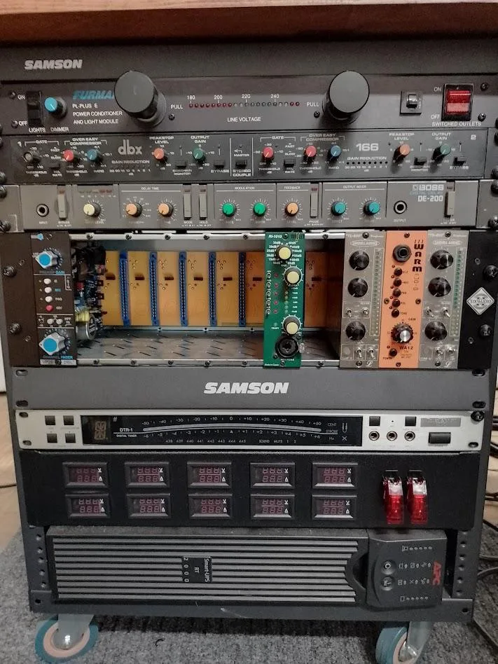Prodám BOSS DE 200 digital delay