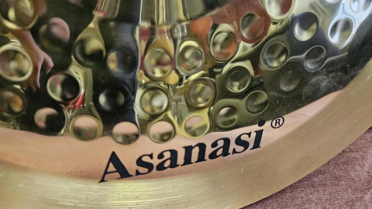 Prodám zánovní 14" hihat Asanasi R80