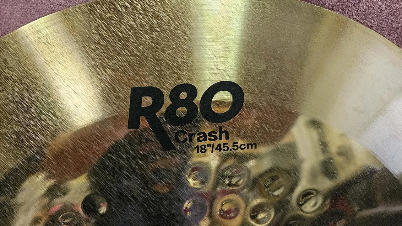 Prodám zánovní 18" crash Asanasi R80