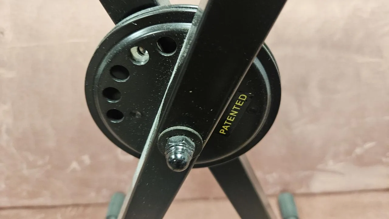 Prodám klávesový stojan Hercules KS110B