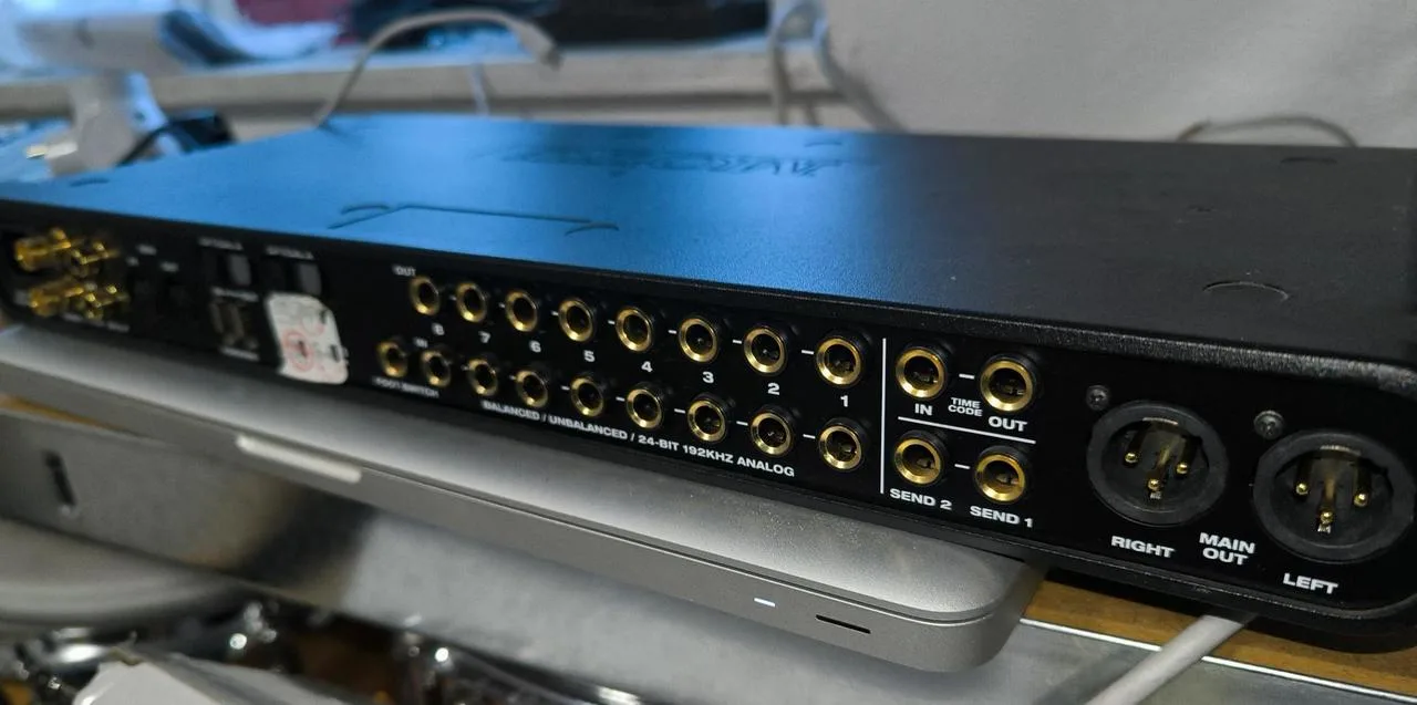 Motu 828 mk3
