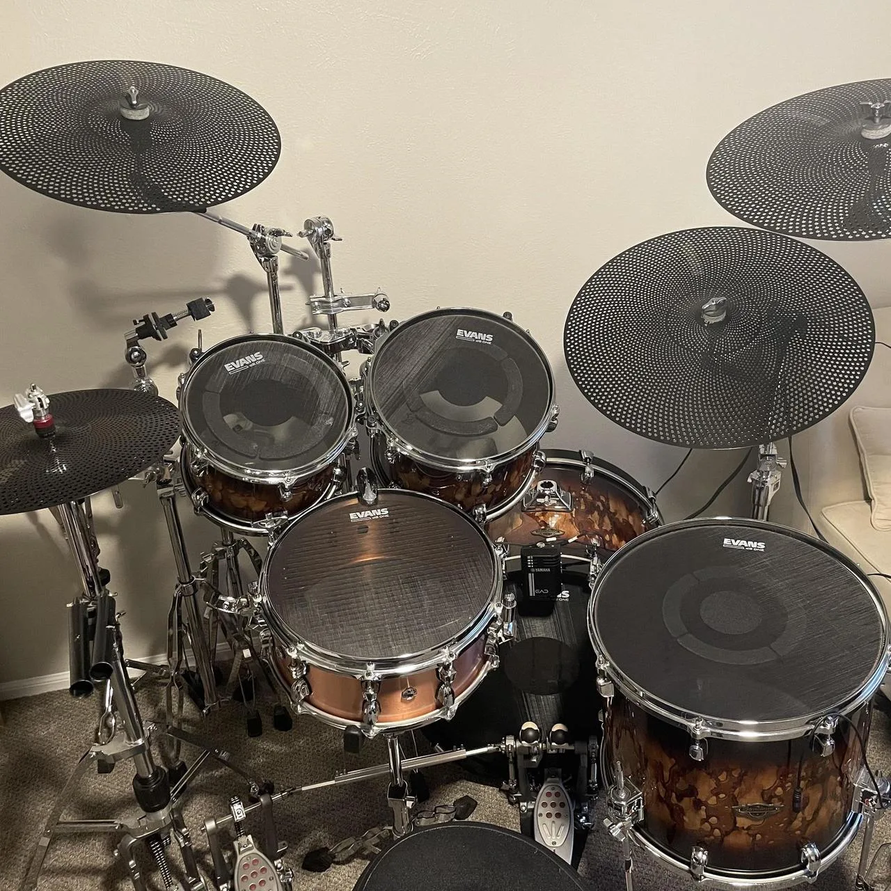 Evans Db One rock pack + cymbals