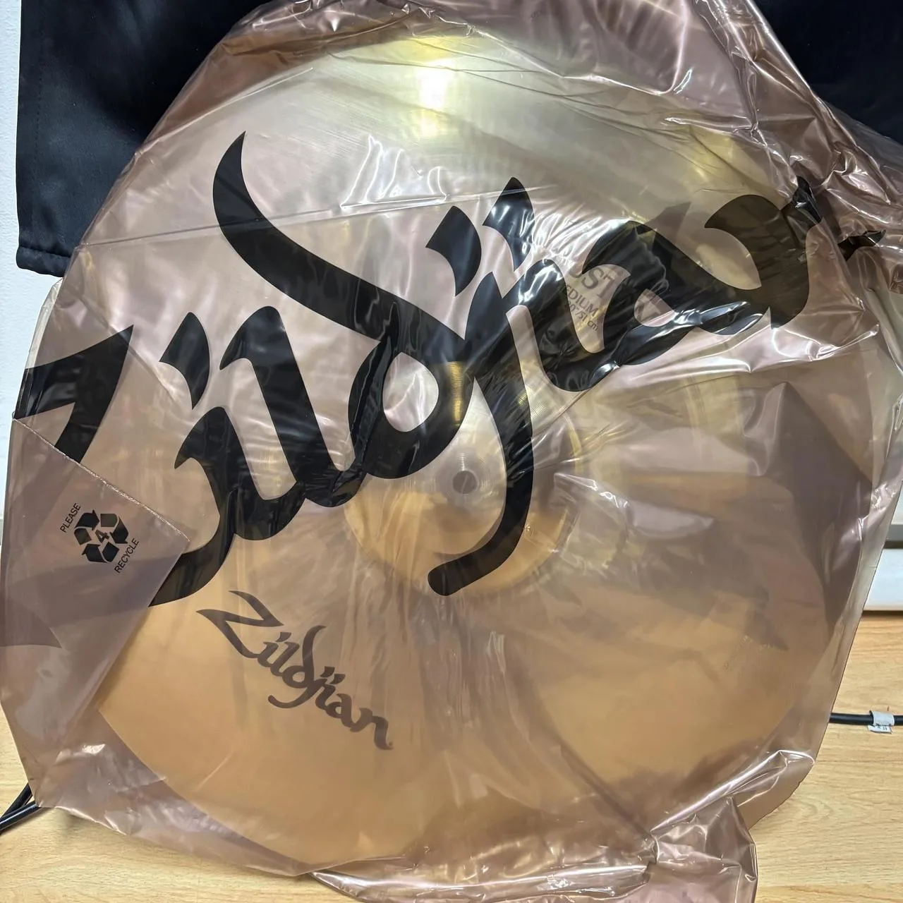 Zildjian 20” A Custom medium ride. Úplně novy!!!