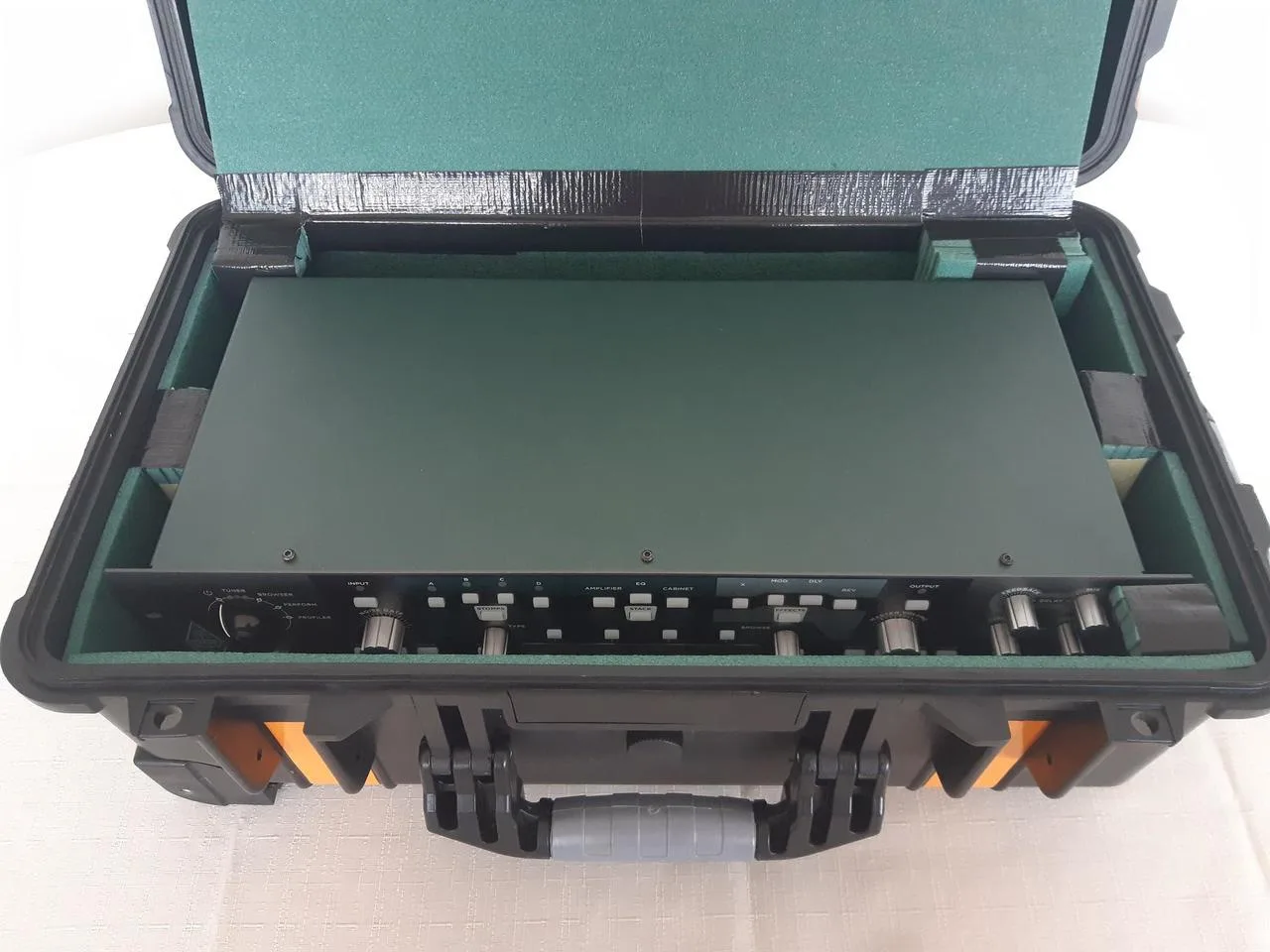 KEMPER Profiler PowerRack + pevný kufr na kolečkách