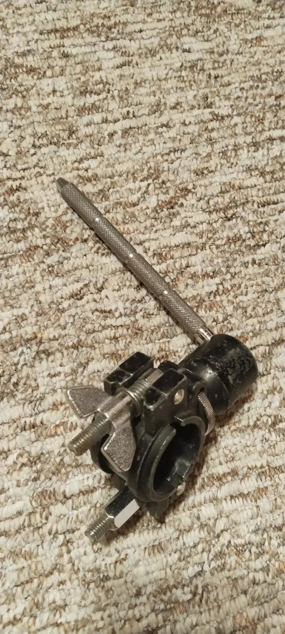Držák bubnu k rampě 38mm.