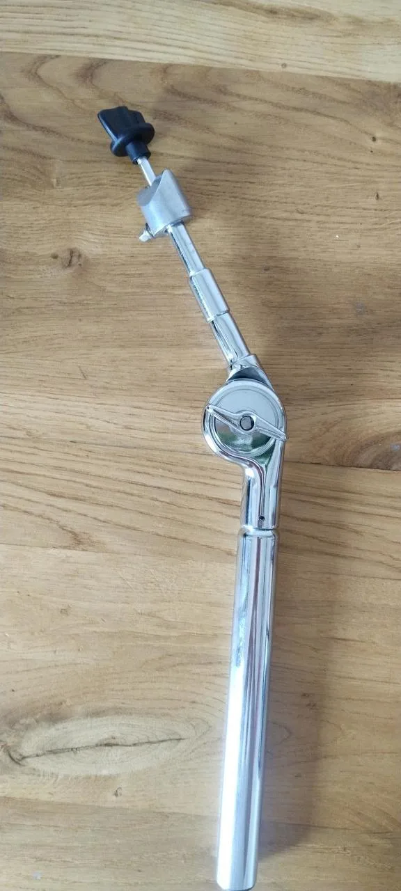 Činelové rameno pro elektronické činely Roland.