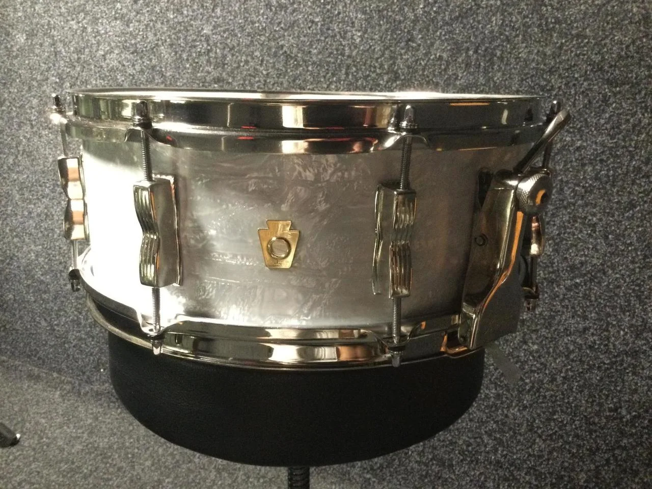 WFL Super Classic Snare 14” × 5.5”