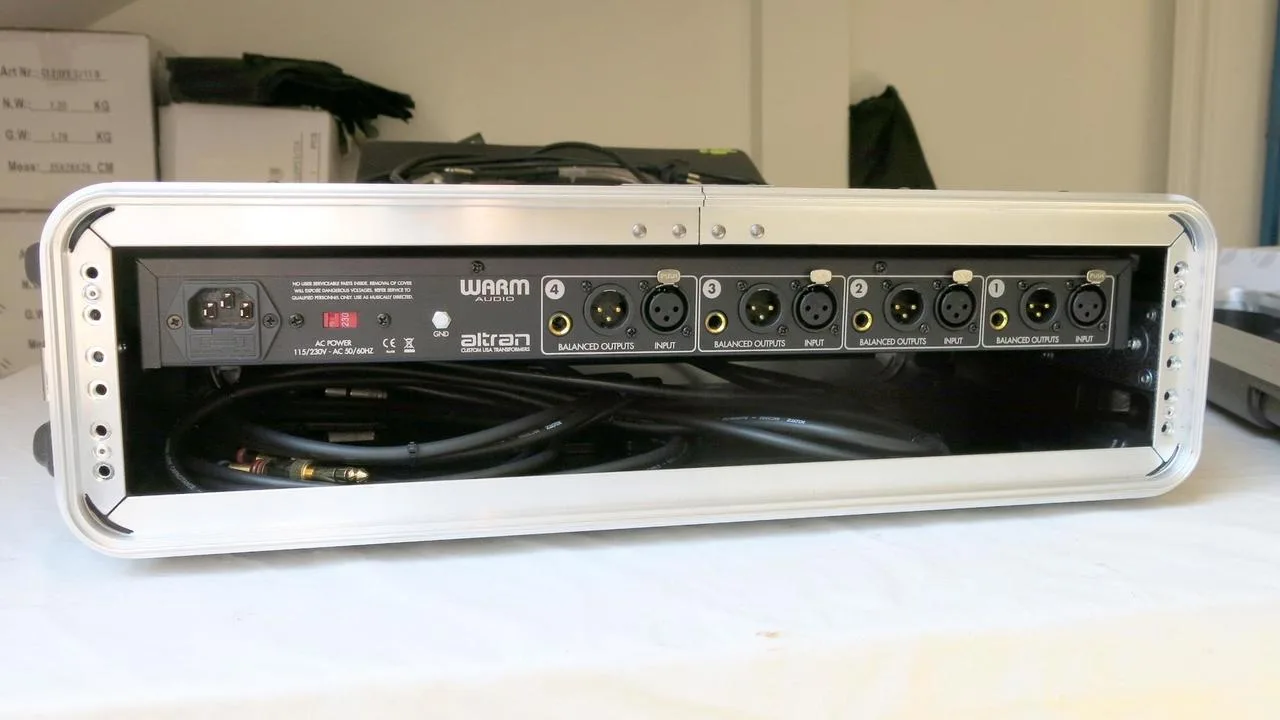 Warm Audio WA-412 Mikrofonní předzesilovač