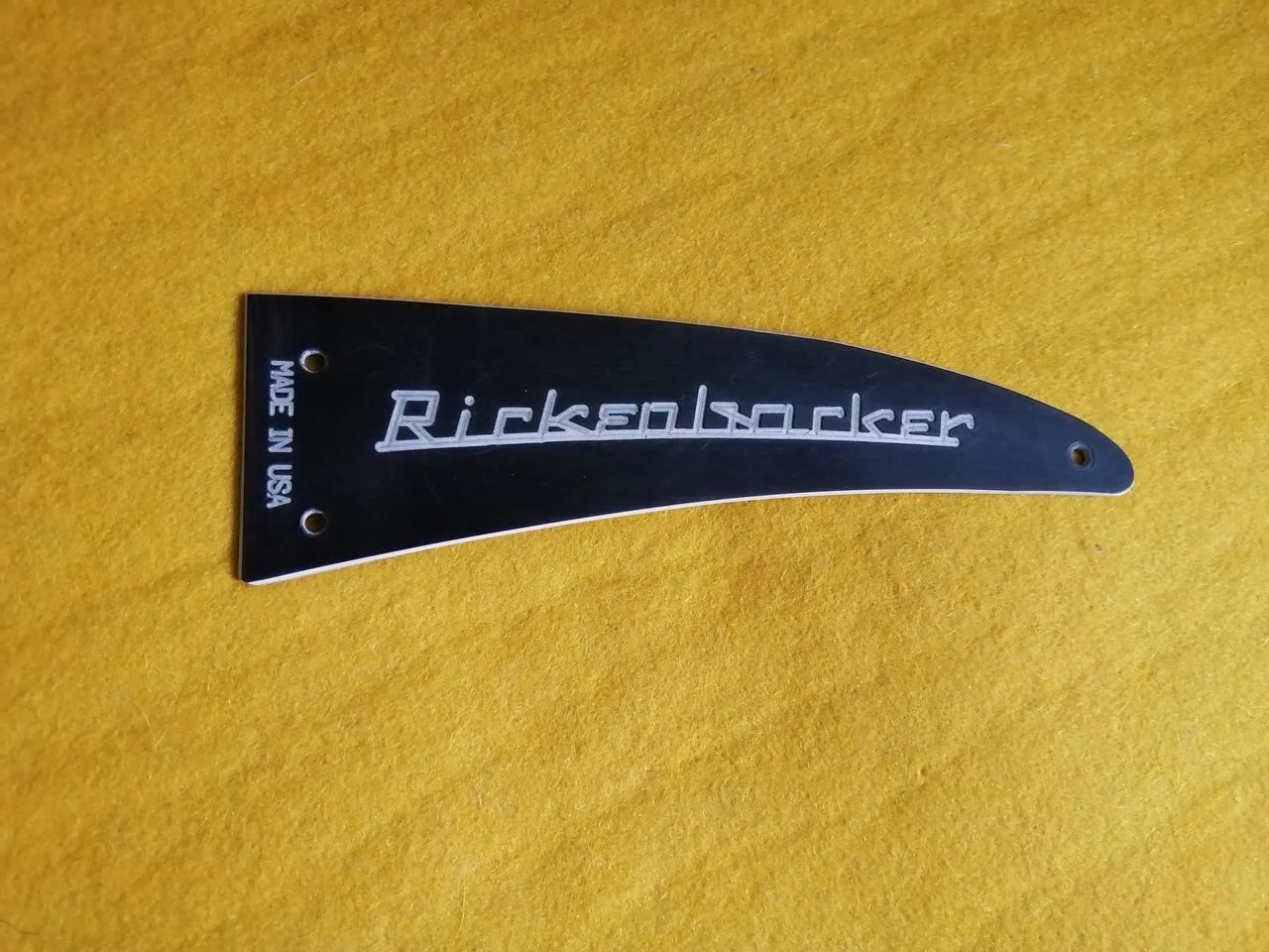 štítek RICKENBACKER