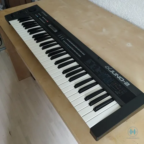 Roland Alpha Juno 2
