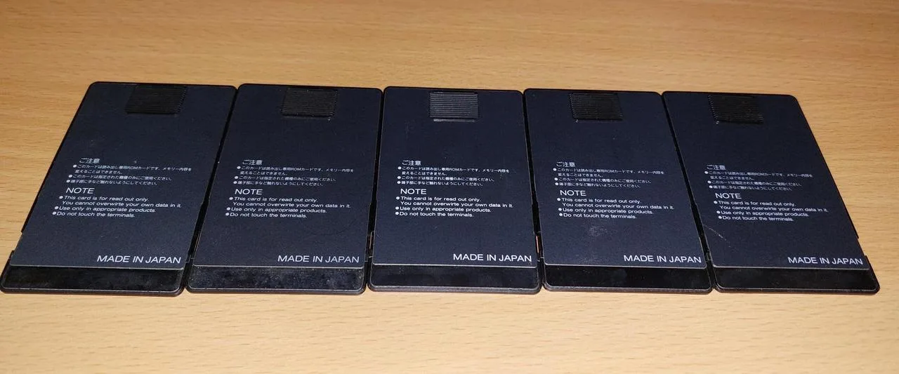 Roland R8 ROM karty