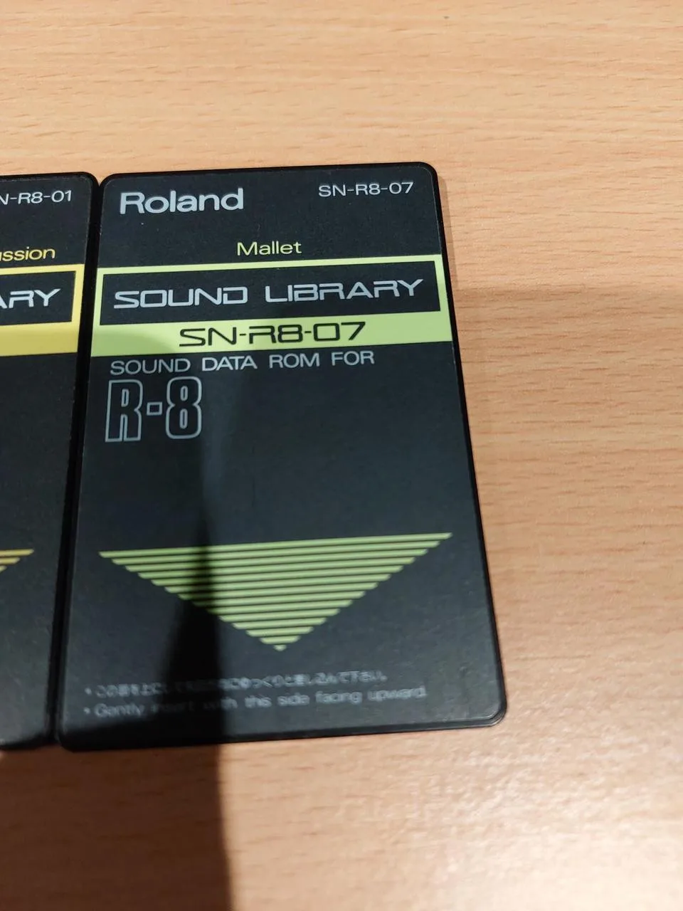 Roland R8 ROM karty