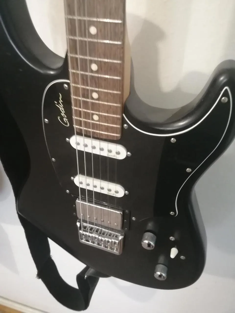 GODIN Session HT RN Matte Black