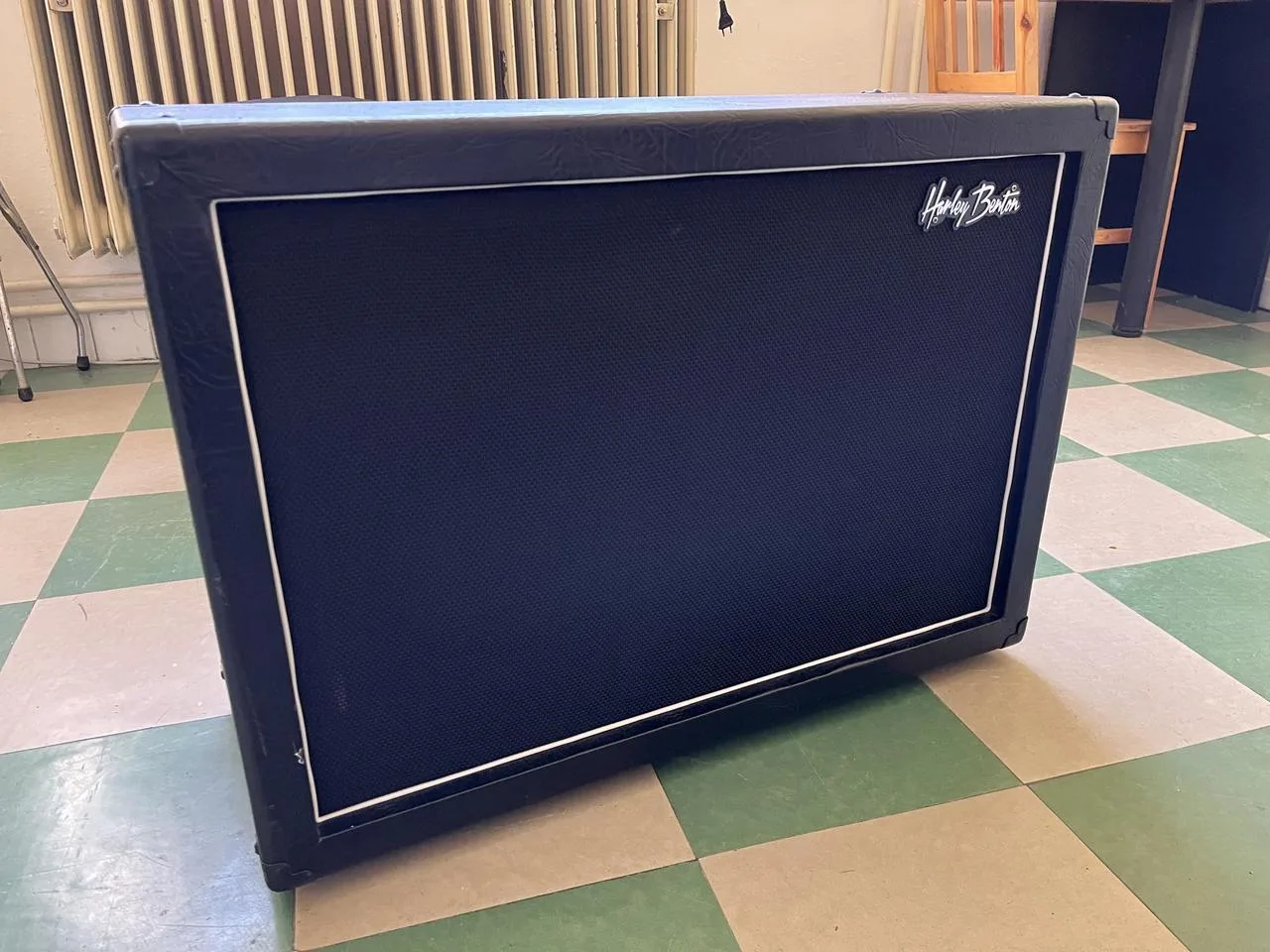 Box Harley Benton