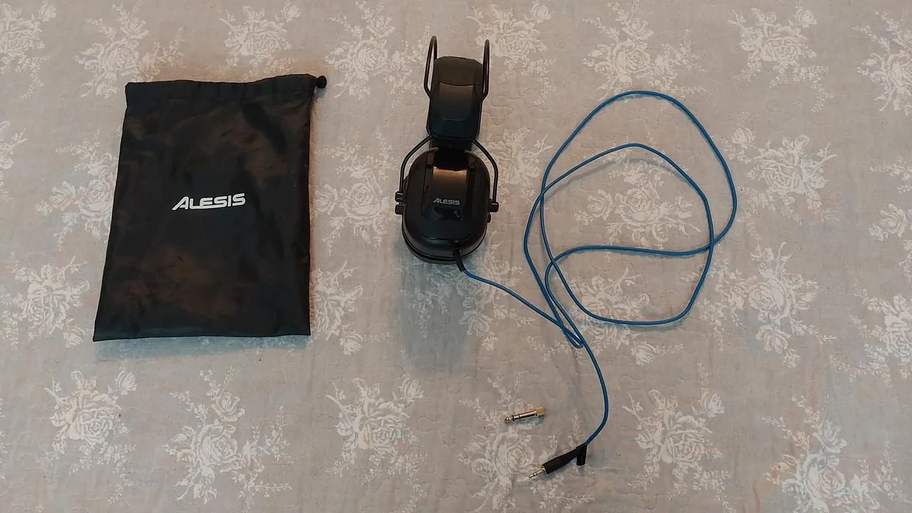 Sluchátka Alesis DRP100