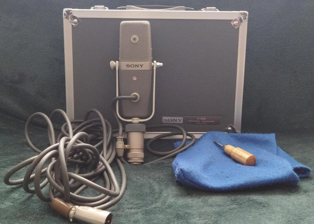 SONY C38B