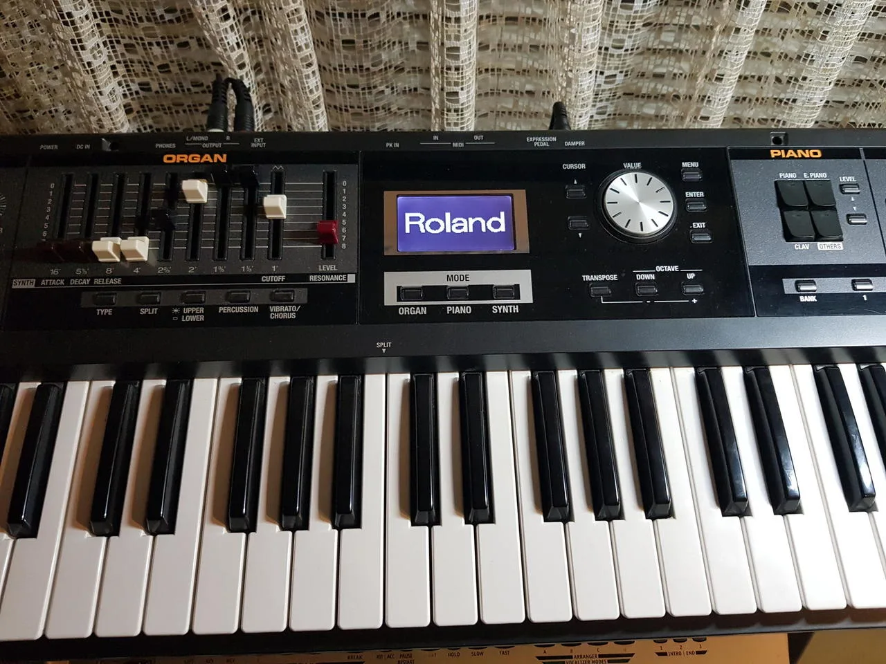 Roland V-Combo VR-09