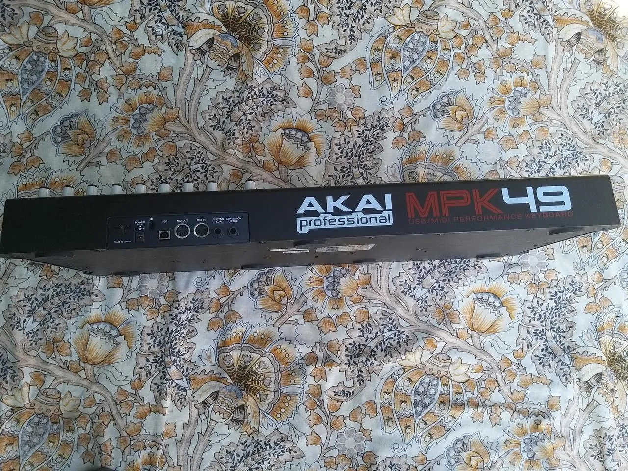 AKAI PROFESIONAL MRK 49