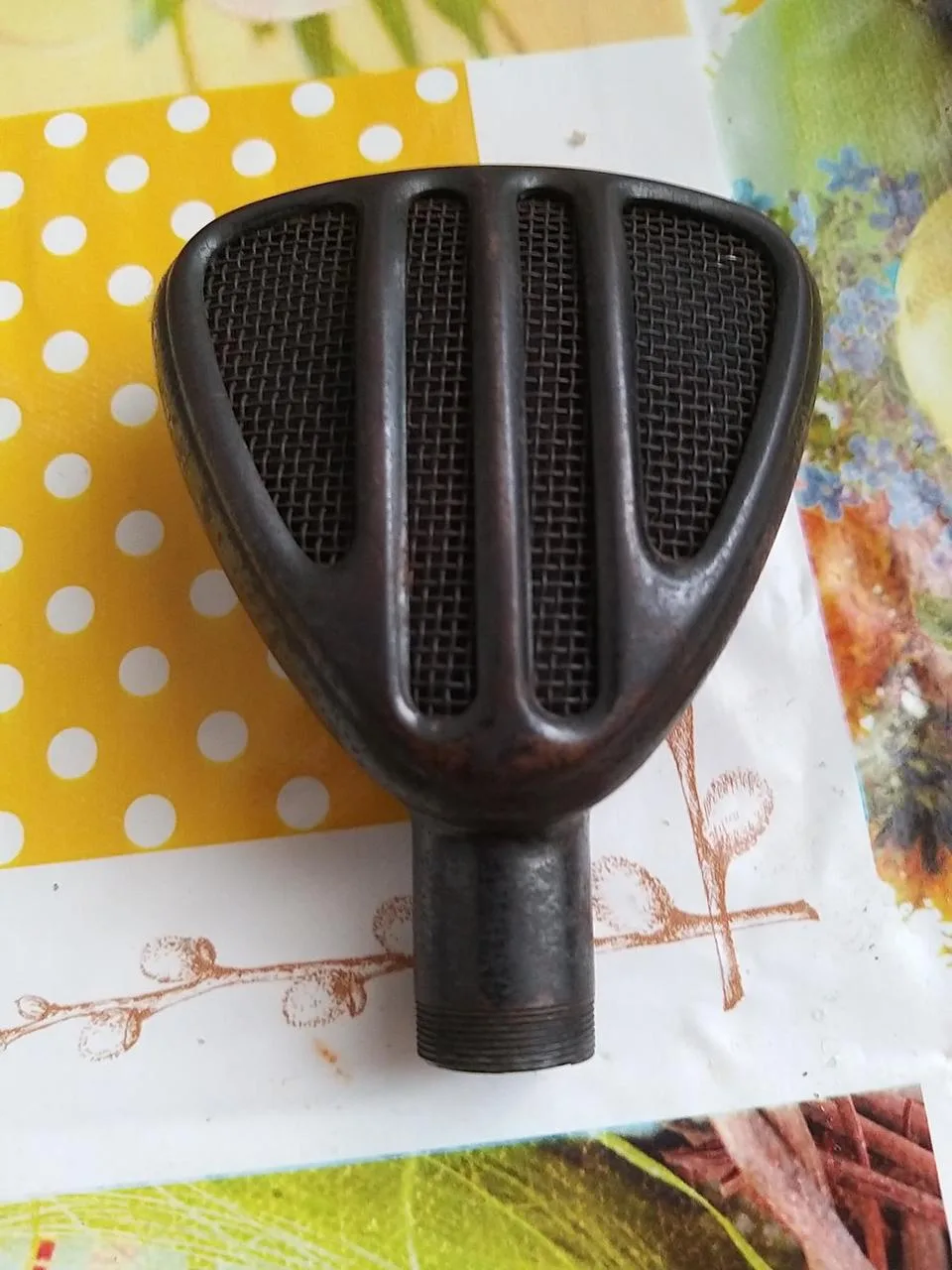 Tesla korbě mikrofon z 50 let