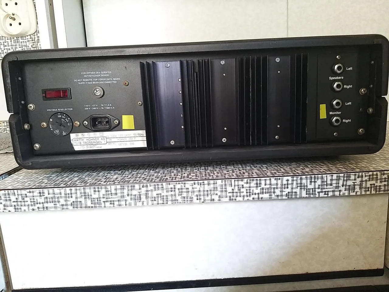 Hohner VOX F zesilovač adams pro harmoniku
