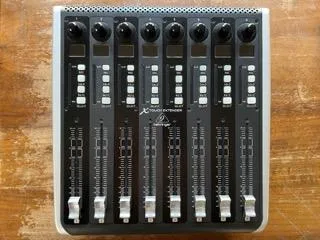 Behringer X-Touch Extender