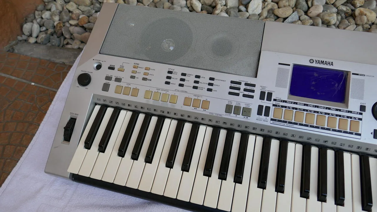 KLÁVESY KEYBOARD Yamaha PSR-S550