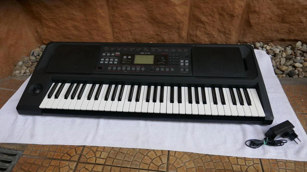 KORG EK-50 Limitless