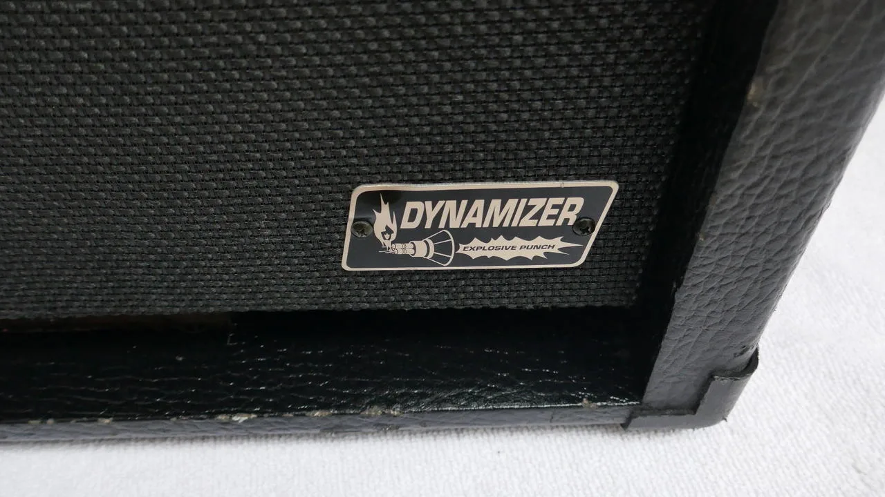 Zesilovač: Behringer ULTRABASS BX600
