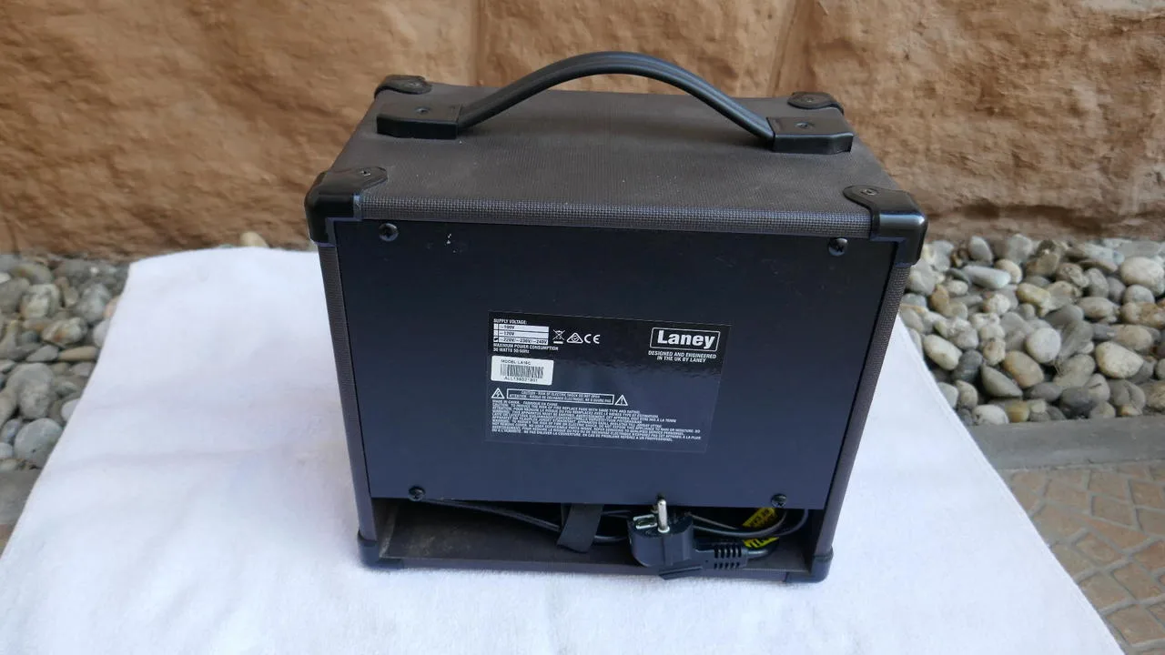 KOMBO Laney LA15C