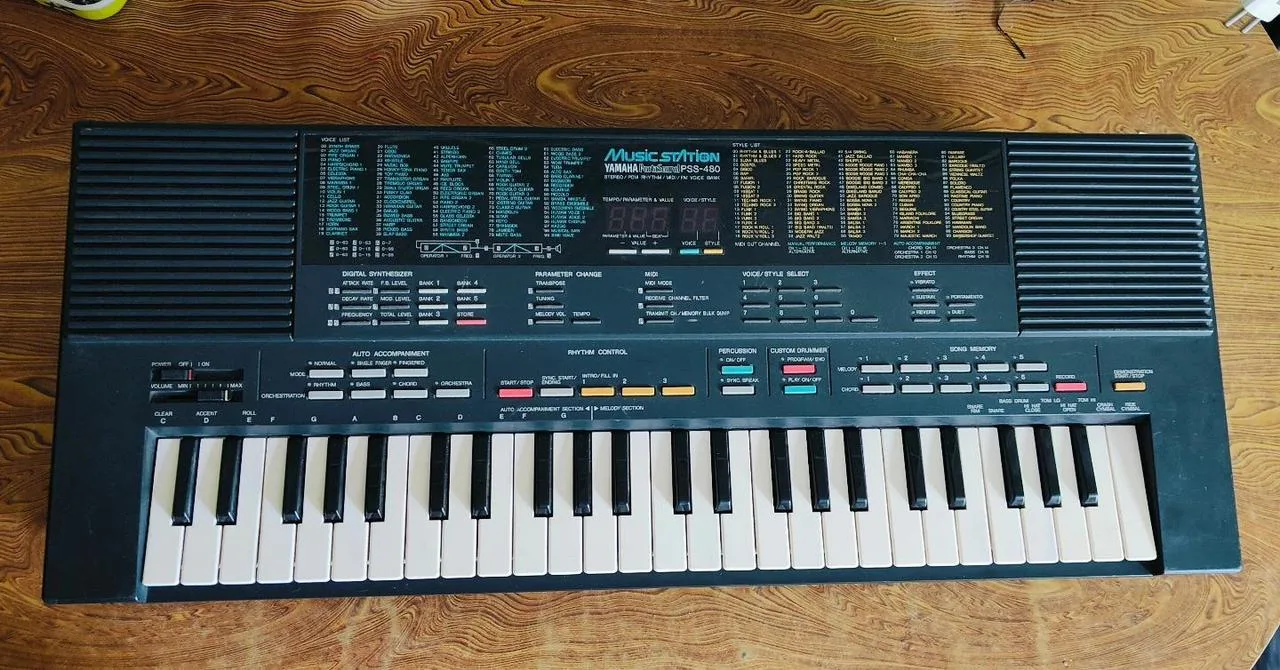 Koupím synth YAMAHA PSS 480