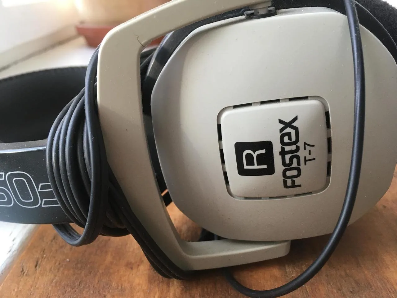 Koupím sluchátka FOSTEX T-7