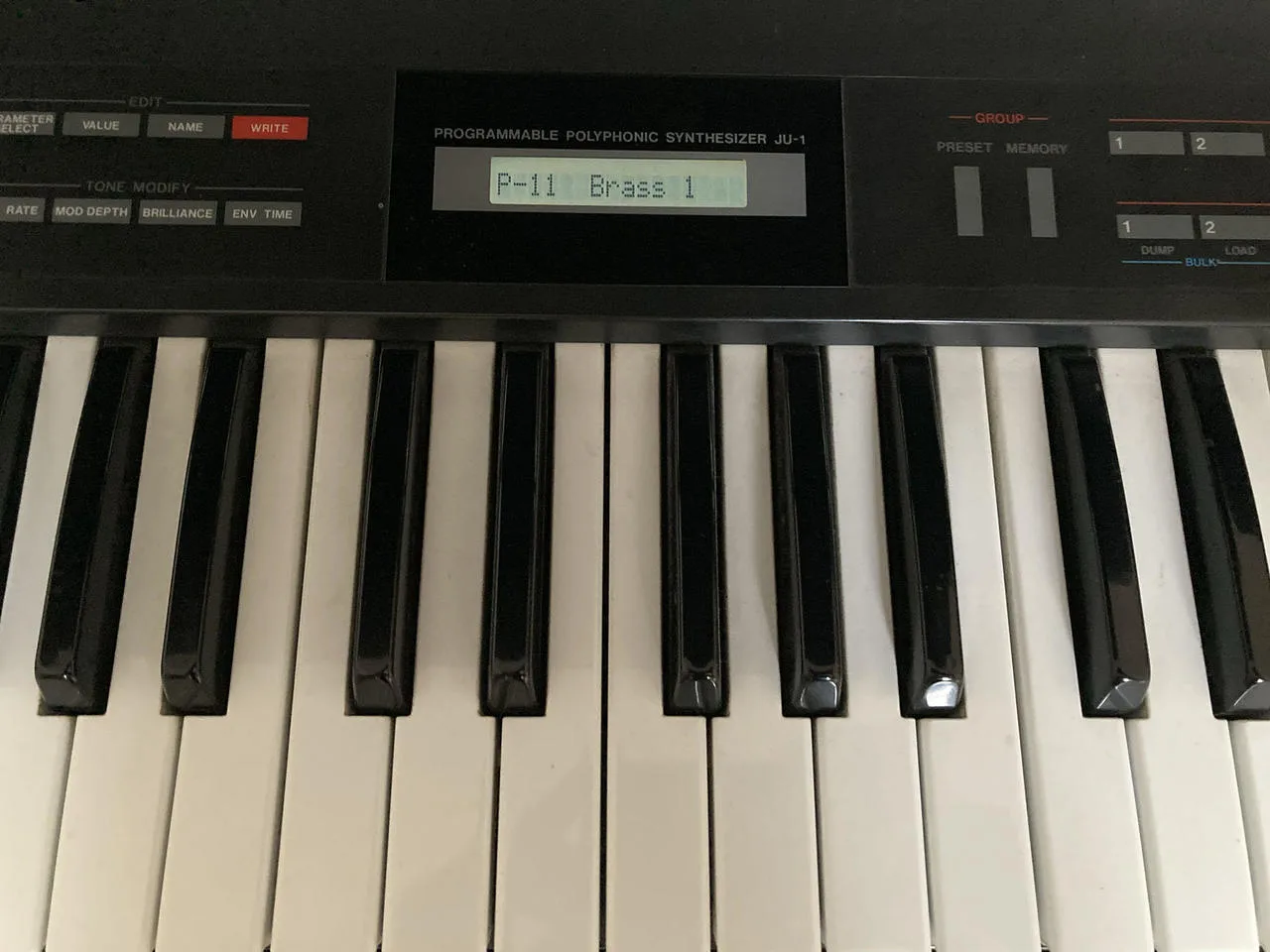 Roland Alpha Juno 1