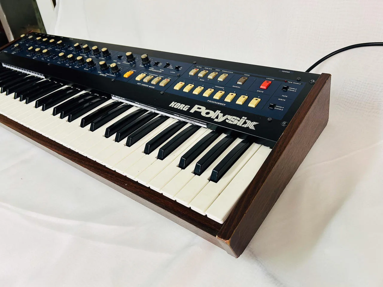 Korg Polysix ve vůni / MIDI