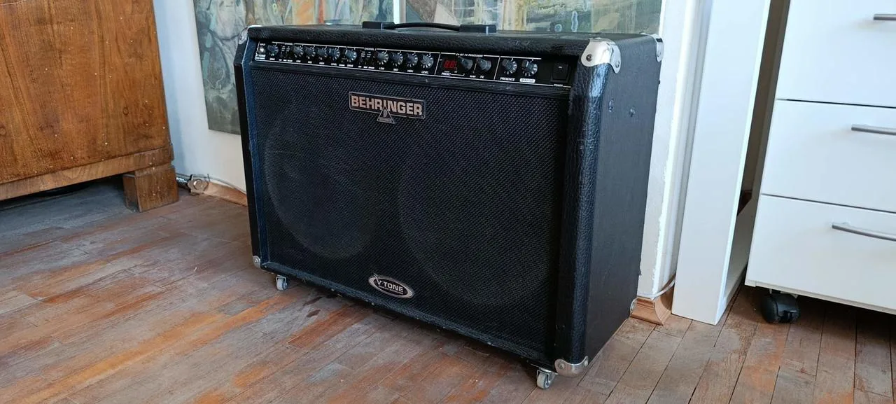 Kytarové kombo Behringer V-tone gmx1200H