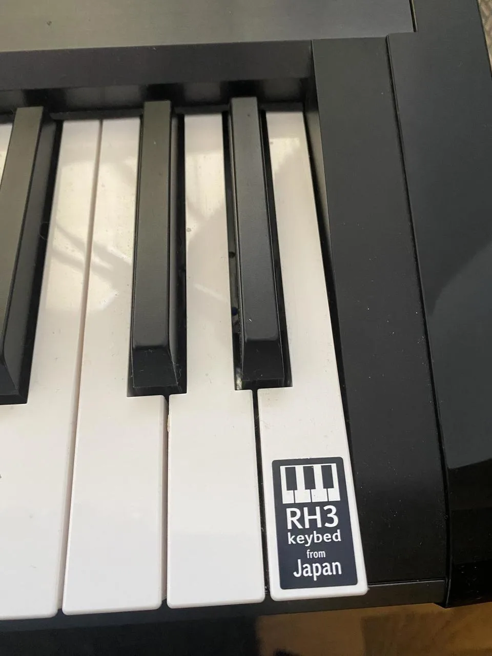 Legendární workstation Korg Kronos II, 73 kláves, RH3