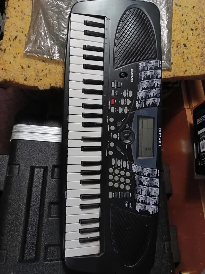 Prodám Klávesy Kurzveil KP 30