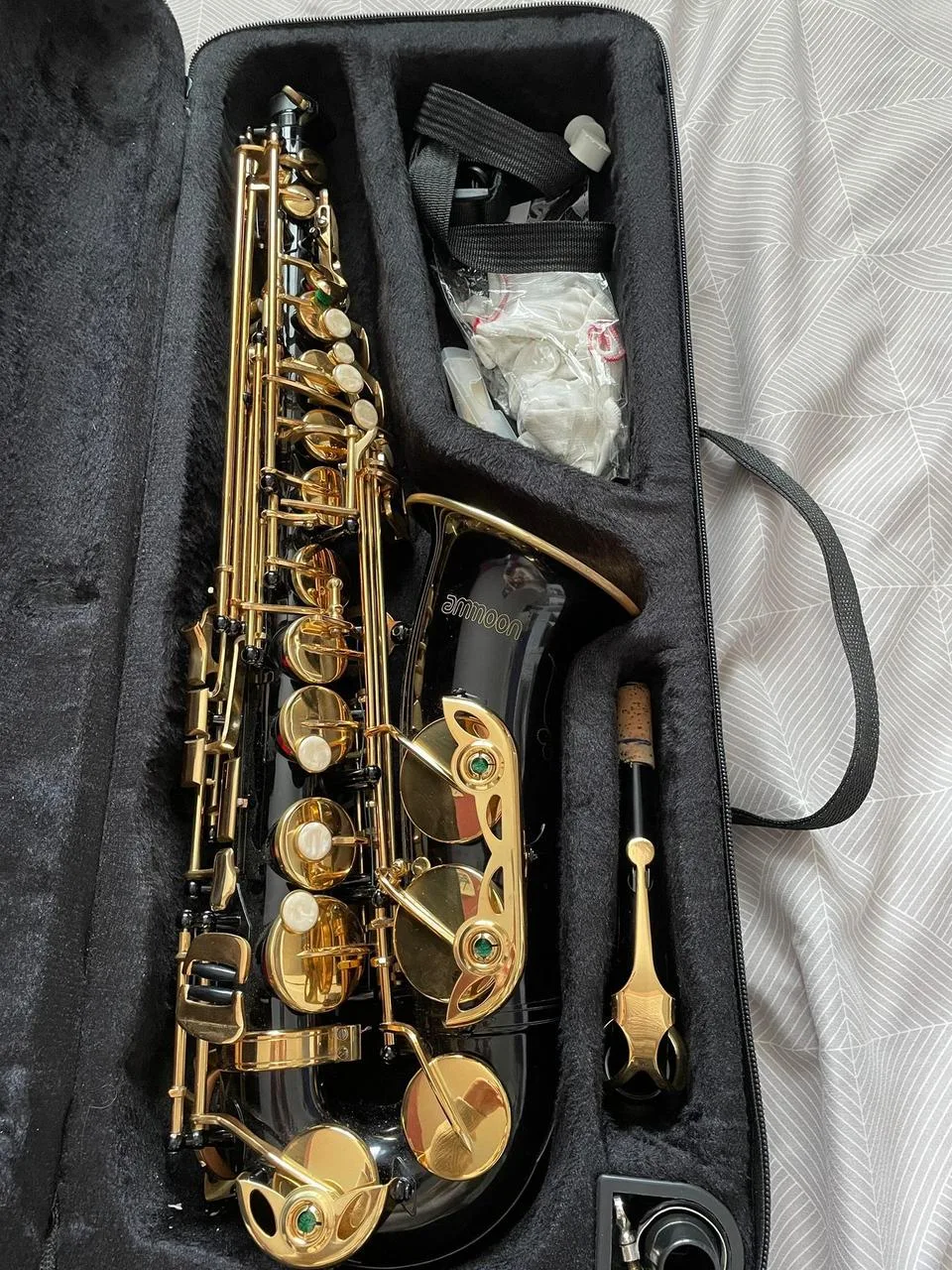 PRODÁM ALT SAXOFON