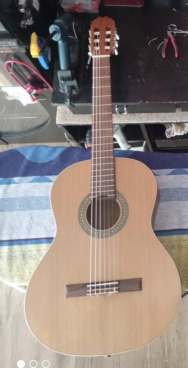GEWA Koncertní kytara Miguel J. Almeria 20-CR PREMIUM 4/4 ma